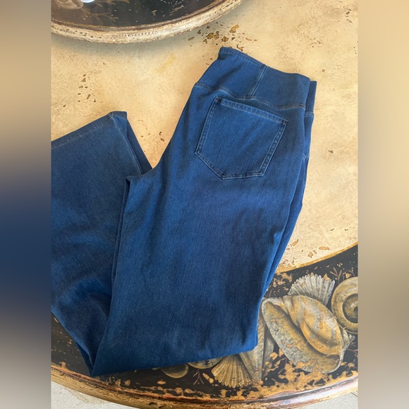 Halara Pull on Jeans - Picture 5 of 5